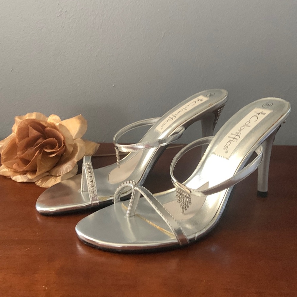 COLORIFFICS silver bling toe slide. 3 1/2 inch heel. Size 7